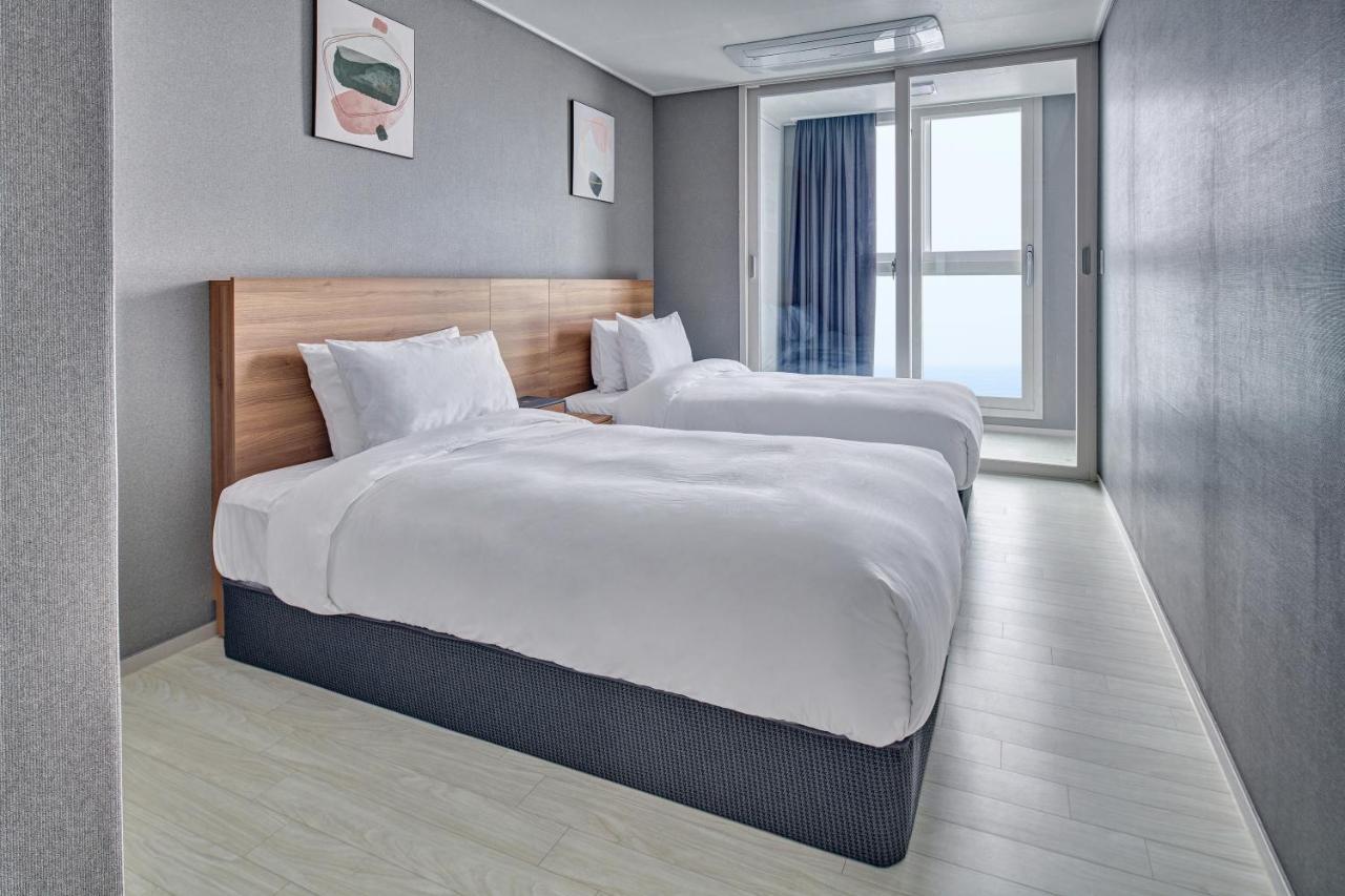 Gangneung Chonpines Ocean Suites Hotel Екстериор снимка