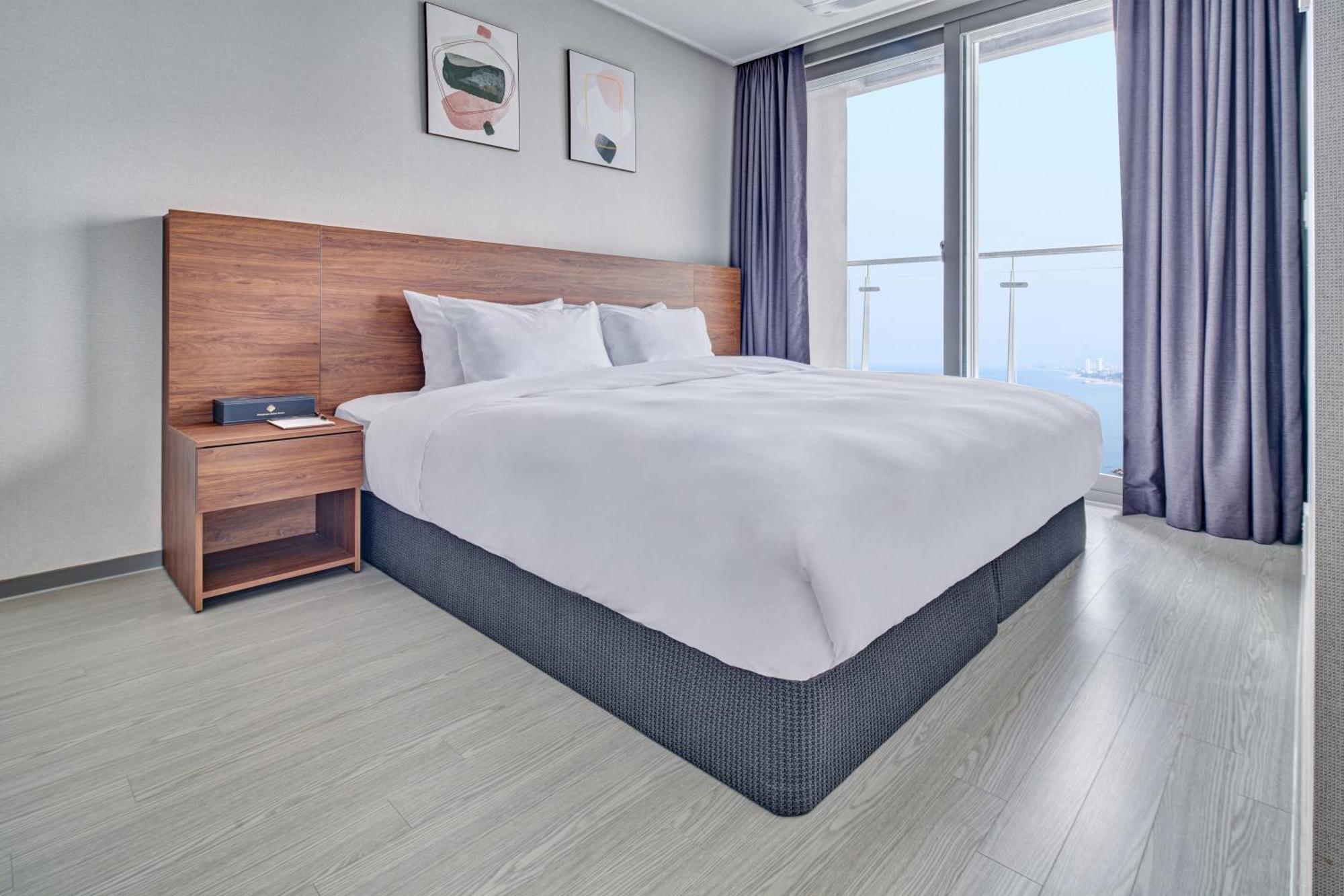 Gangneung Chonpines Ocean Suites Hotel Екстериор снимка