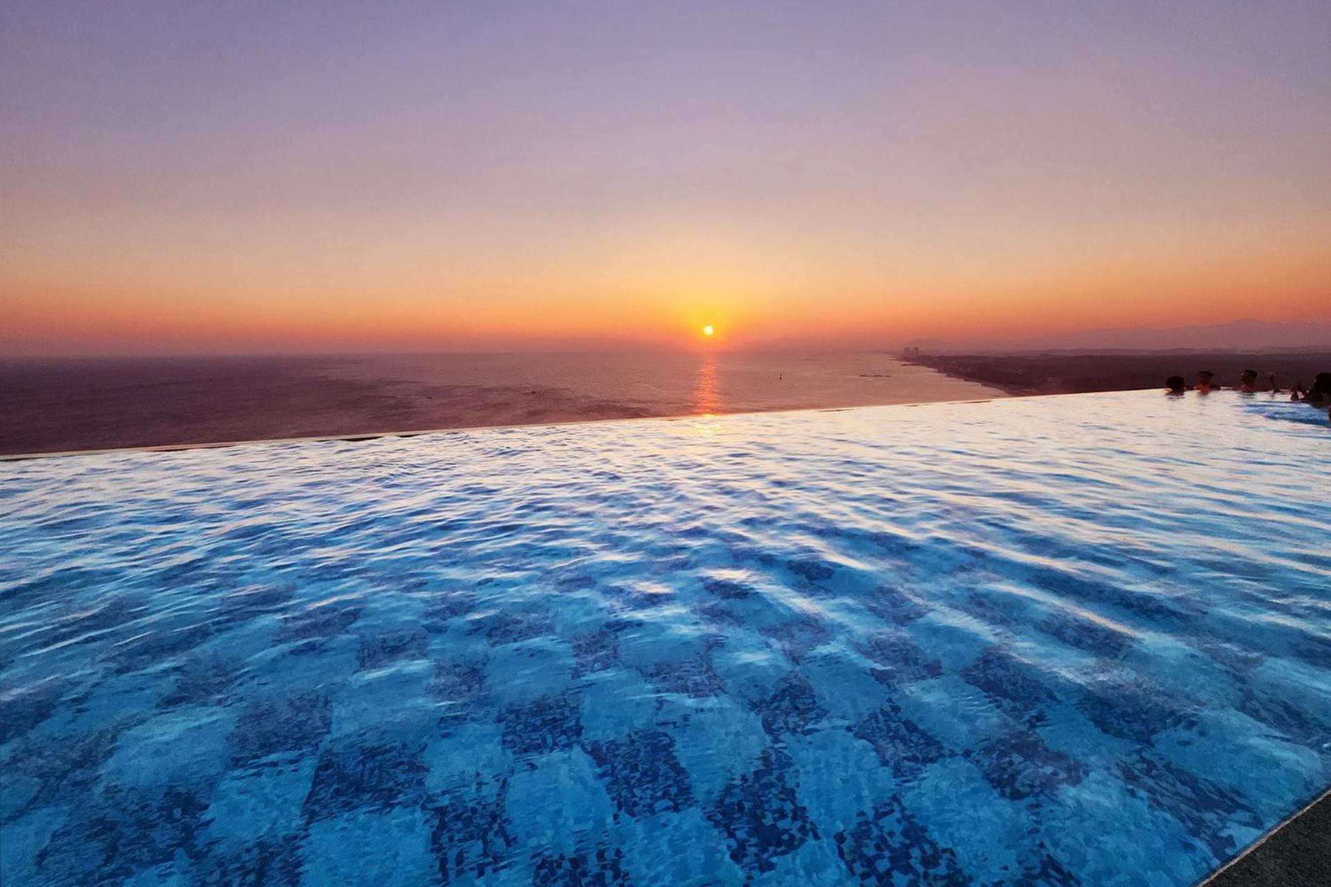 Gangneung Chonpines Ocean Suites Hotel Екстериор снимка